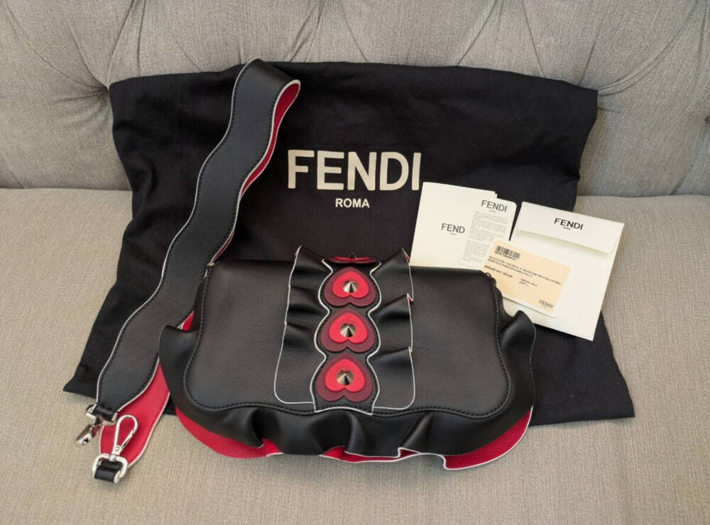 Fendi Leather Baguette Shoulder Bag Super